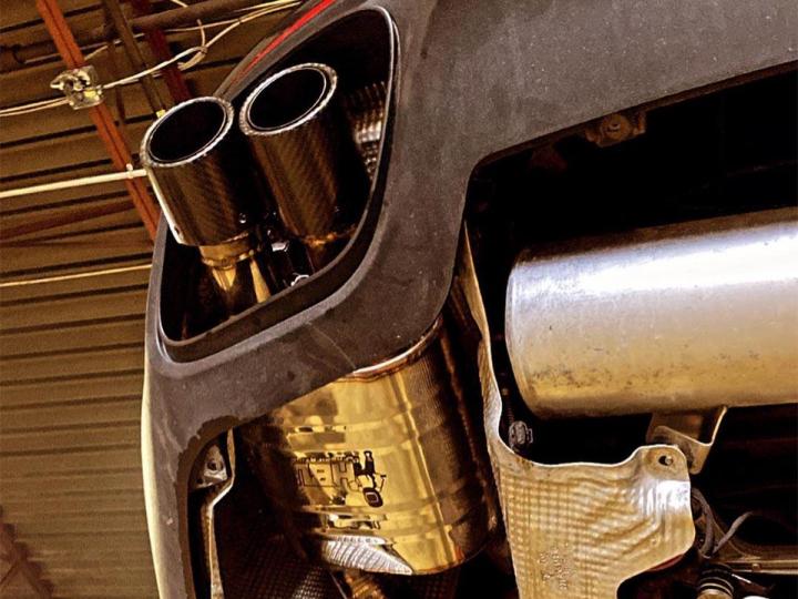 Custom car exhaust design and manufacturing in Montreal